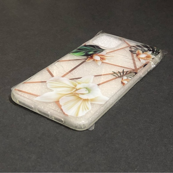 ooooops Green Leaves White Brown Floral w/ Golden Lines iPhone 11 Pro Max Case - Picture 8 of 14